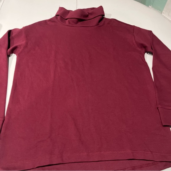 Lands end turtle neck waffle knit oversized burgundy‎ women’s medium long sleeve - Picture 1 of 4